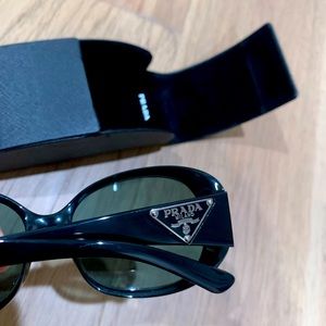 Real Prada designer sunglasses with Prada case